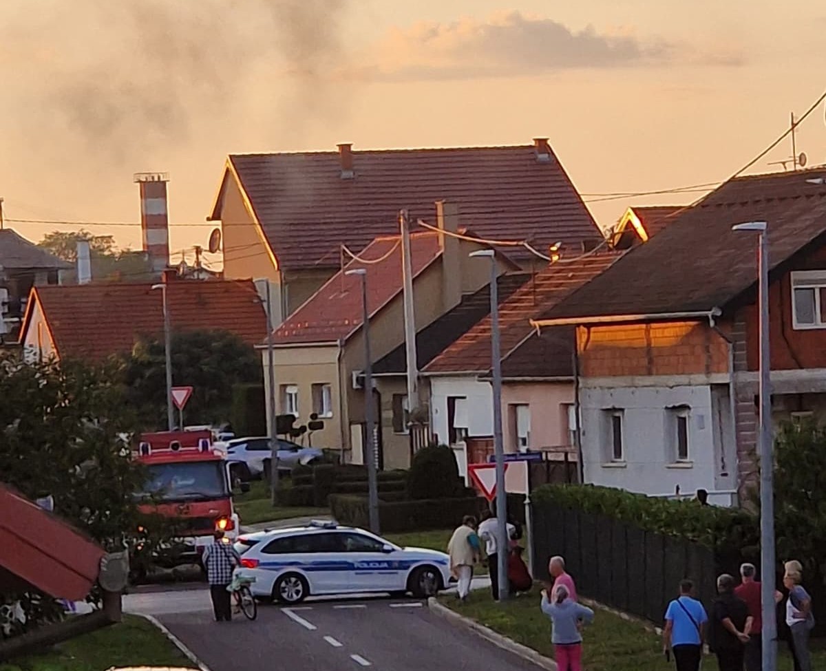 Naselje u dimu: Planula obiteljska kuća
